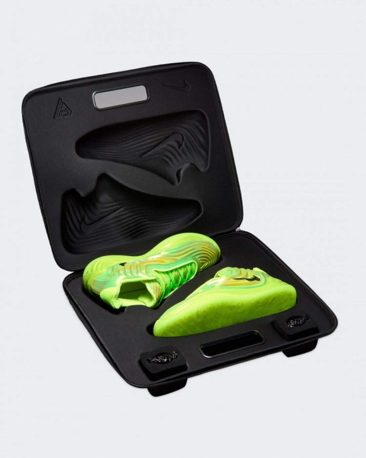 Nike全明星主题球鞋!包含字母哥&KD&布克&约内斯库 无老詹签名鞋