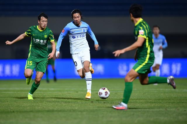 1641043088249012702.jpeg 熊猫体育-【中超】张玉宁点球建功李提香救主 国安1比1广州城